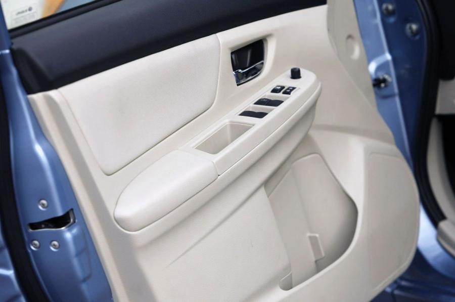  Subaru Impreza 2012 года  (фото 50 из 120)